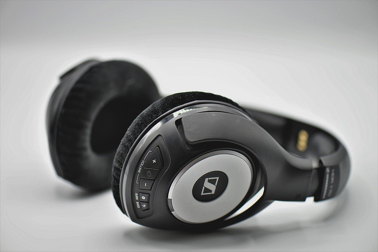 Top 5 Middecent Critical Listening Headphones