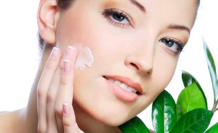 Free Beauty Tips: Simple and Effective Ways to Enhance Your Natural Beauty