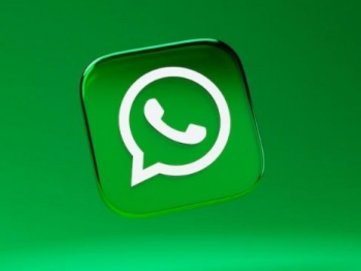 Sources dealshare dec.singhtechcrunch whatsapp 100m series